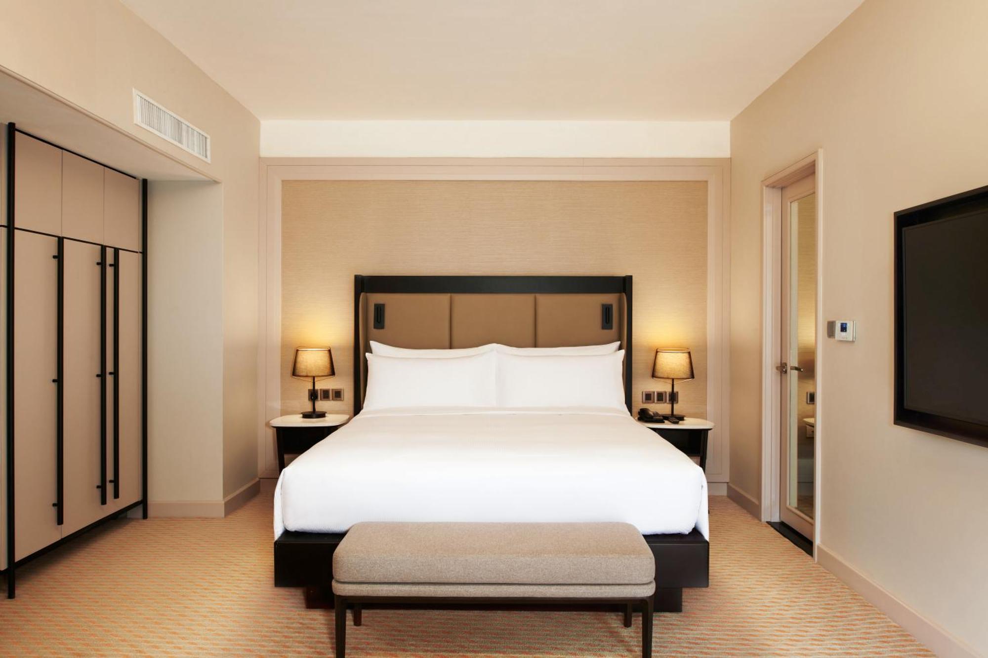 Hilton Kuching Hotel Eksteriør bilde