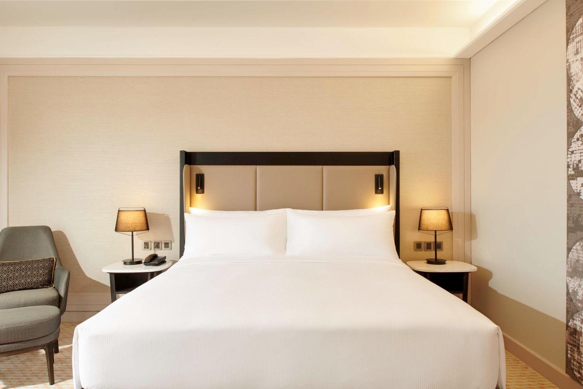 Hilton Kuching Hotel Eksteriør bilde