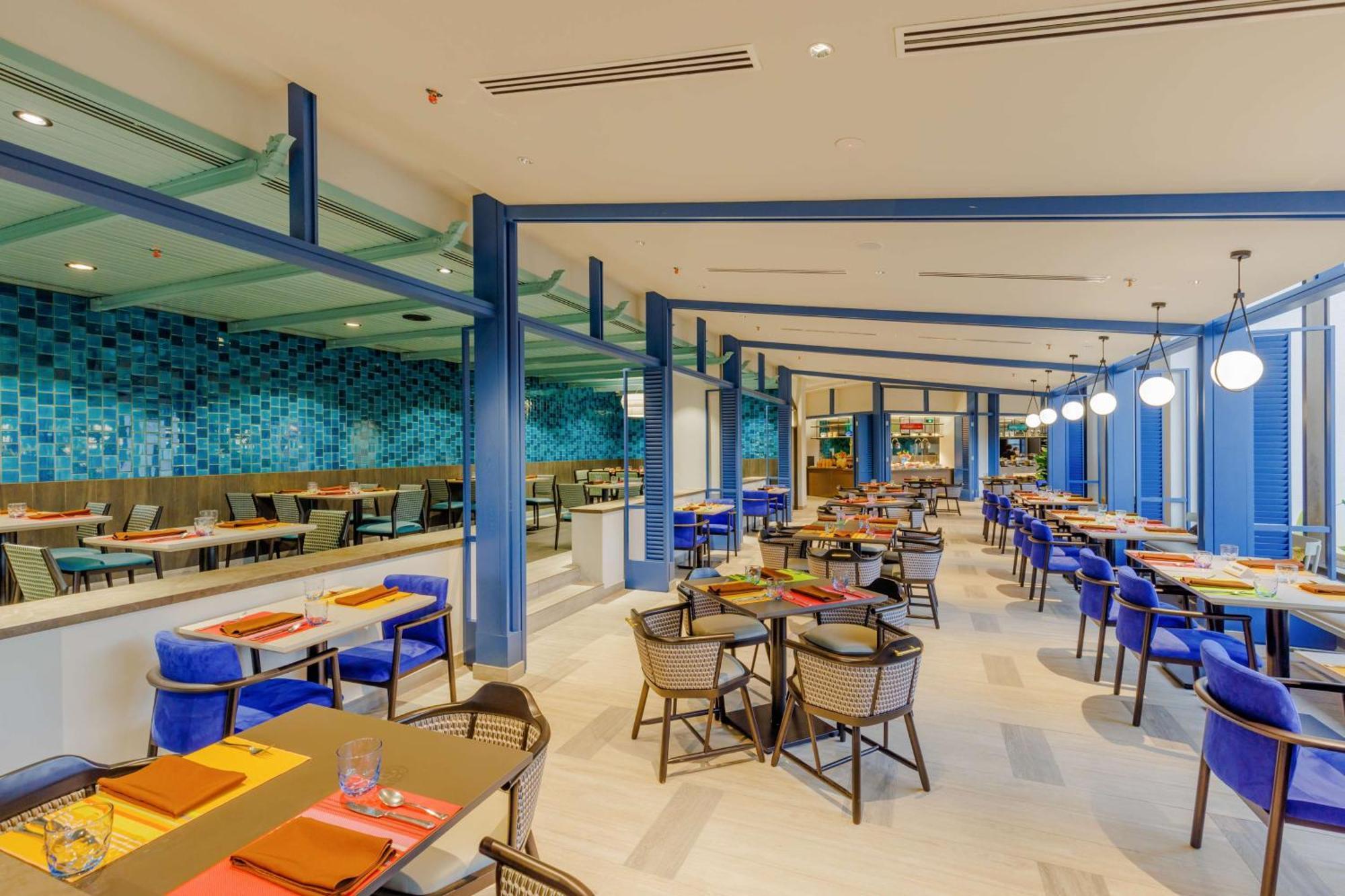 Hilton Kuching Hotel Eksteriør bilde