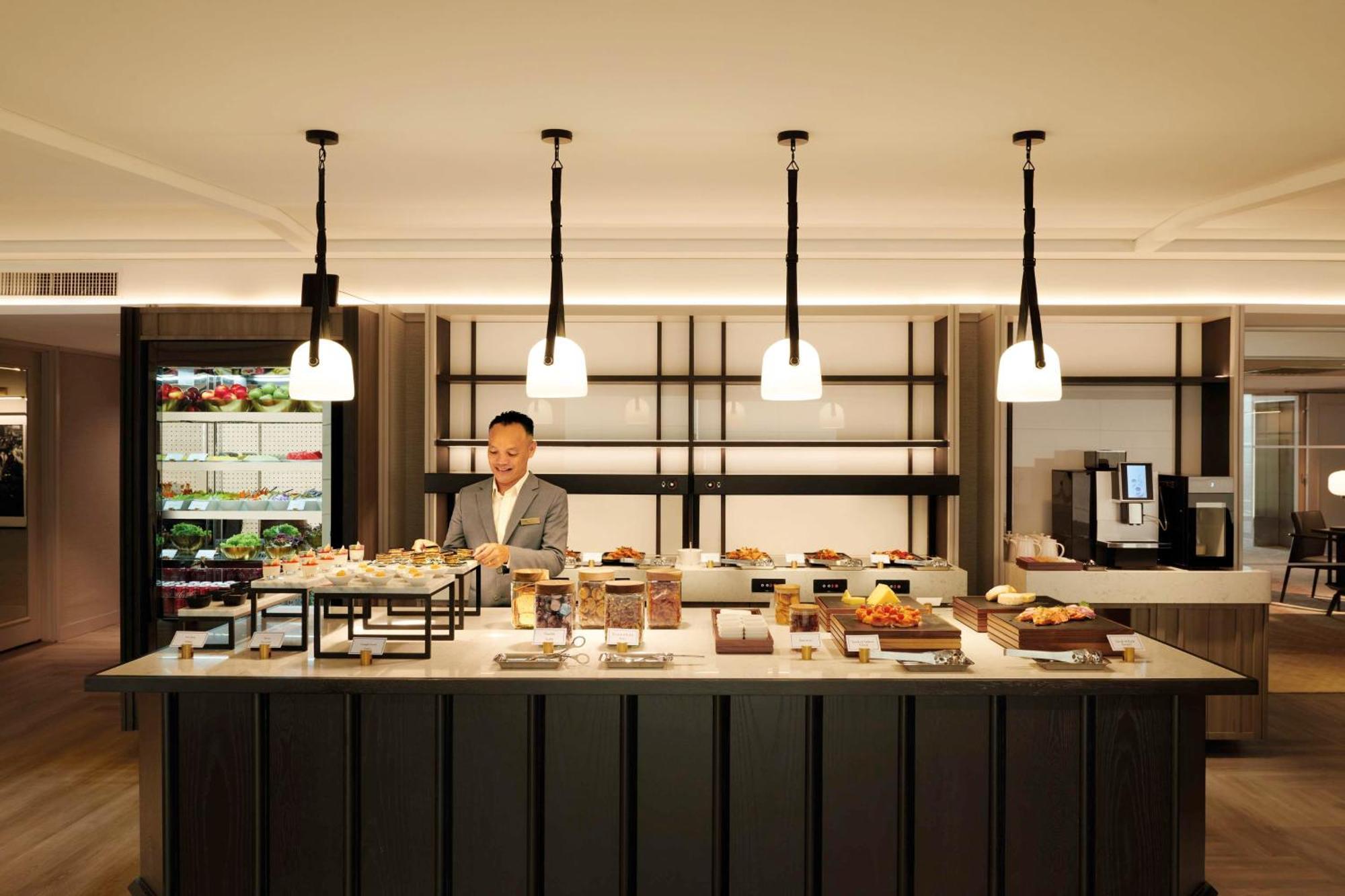 Hilton Kuching Hotel Eksteriør bilde