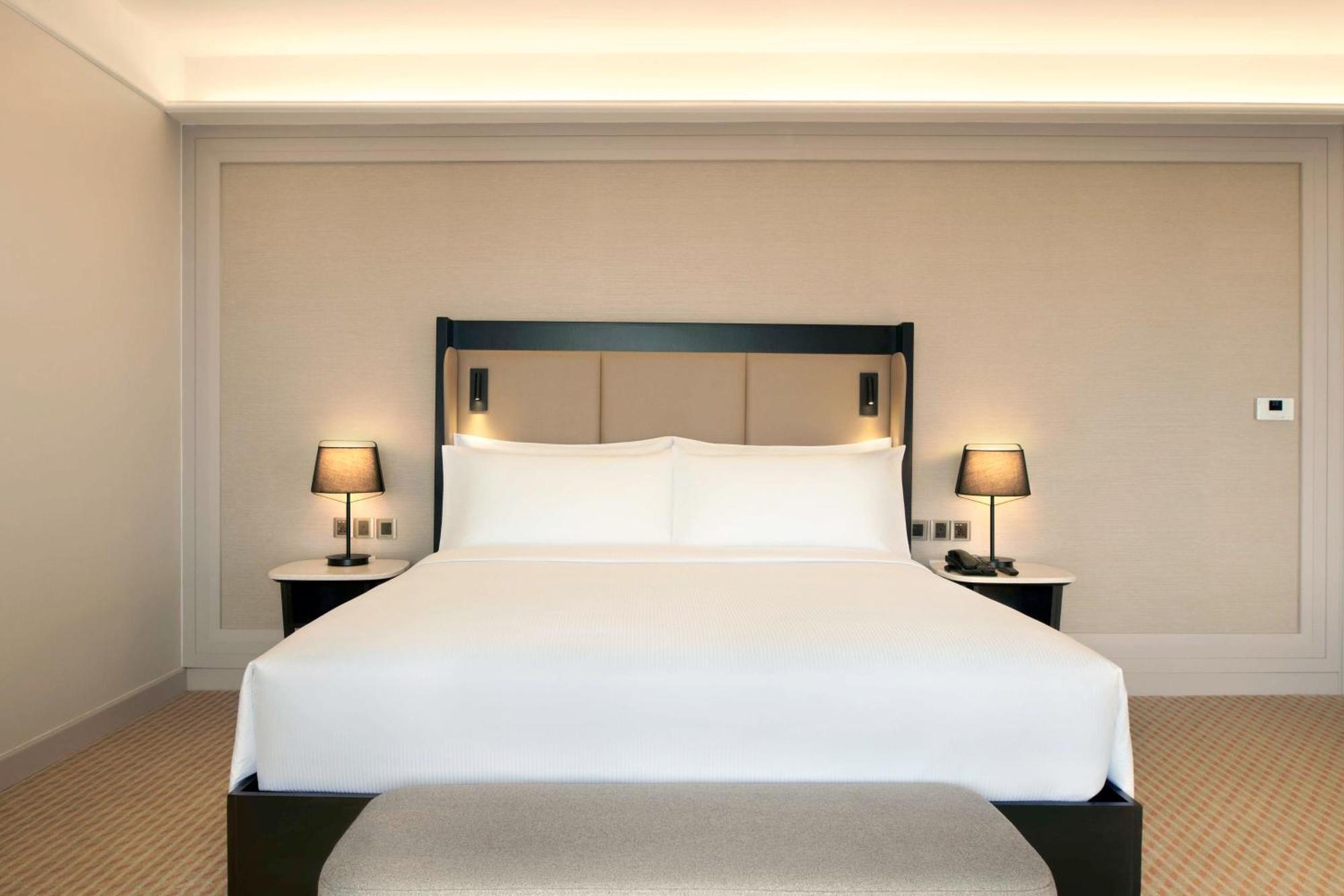Hilton Kuching Hotel Eksteriør bilde