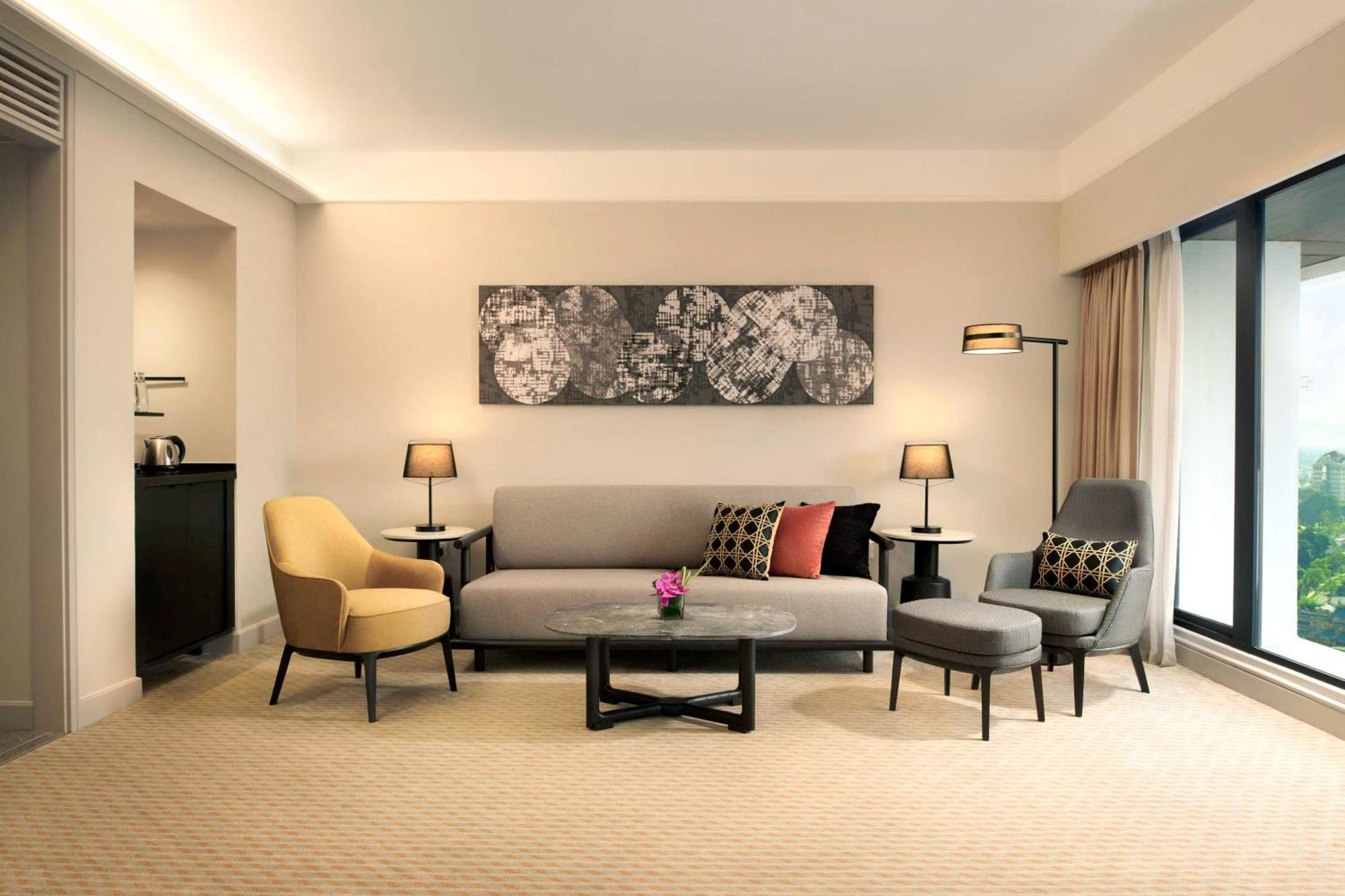Hilton Kuching Hotel Eksteriør bilde